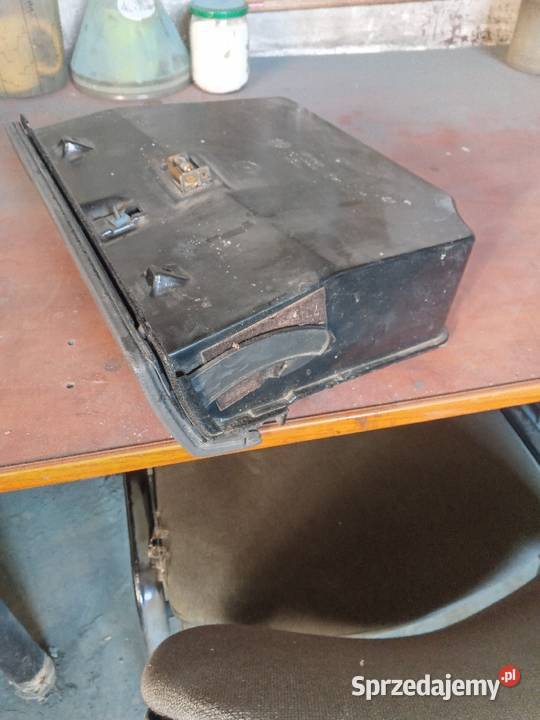 Schowek VW Corrado Świdnica sprzedam