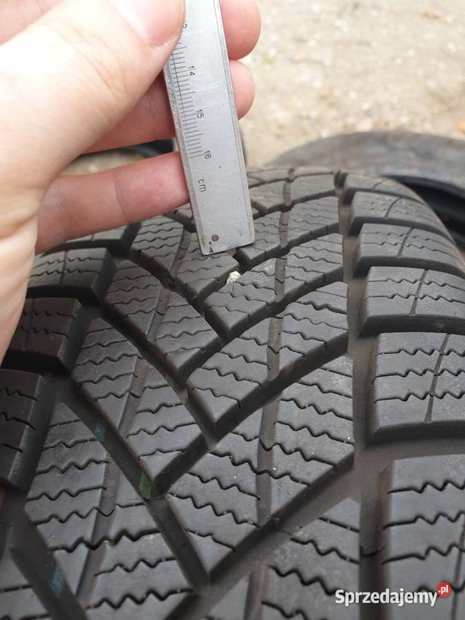 Opony 13 1757013 zimowe Samochodowe Sandomierz sprzedam