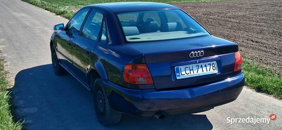 Audi a4 b5 16benzyna niebieski sprzedam