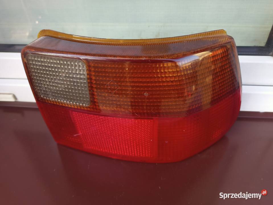 Opel Astra F hatchback lampa tył tylna prawa Lampy tylne łódzkie Sieradz