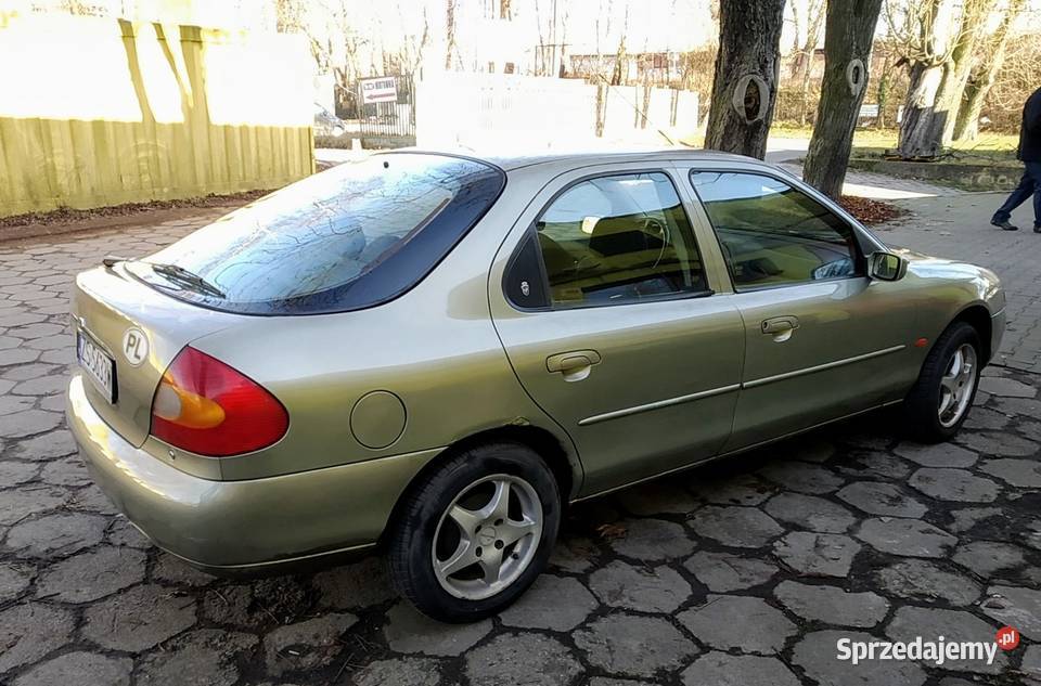 Ford Mondeo 20 benzyna 1999 poduszka powietrzna Mondeo Szczecin sprzedam