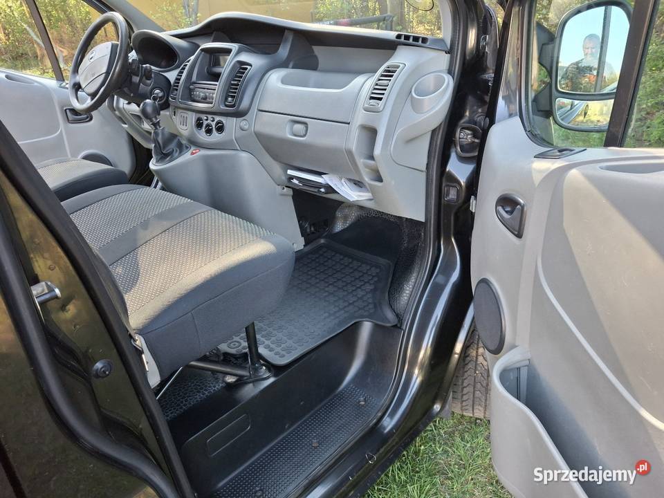 Nissan Primastar Long L2H1 nie Traffic nie czarny