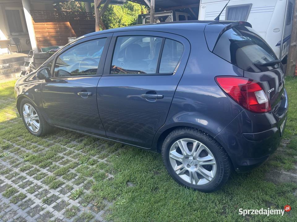 Wersja Cosmo zadbane autko Corsa Wiskitki