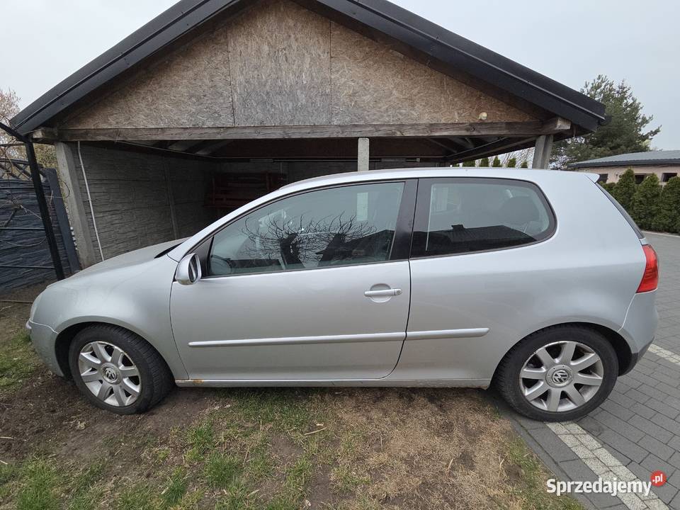 Volkswagen Golf V Trendline 1598cm3 Golf Ostrów Mazowiecka
