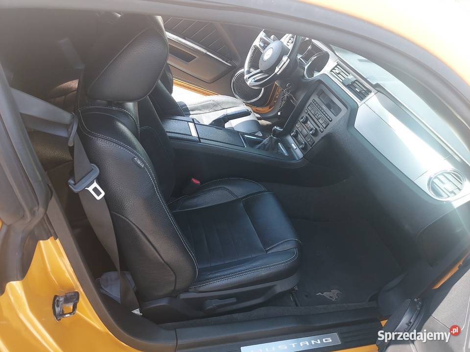 Mustang Gt Premium 2012r manual 248000km Rososza
