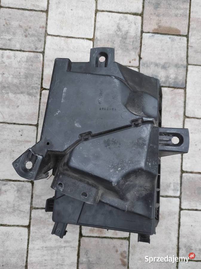 Obudowa filtra powietrza Volvo 25T 8649673 XC70 Obudowy filtrów Obudowy filtrów Słupca