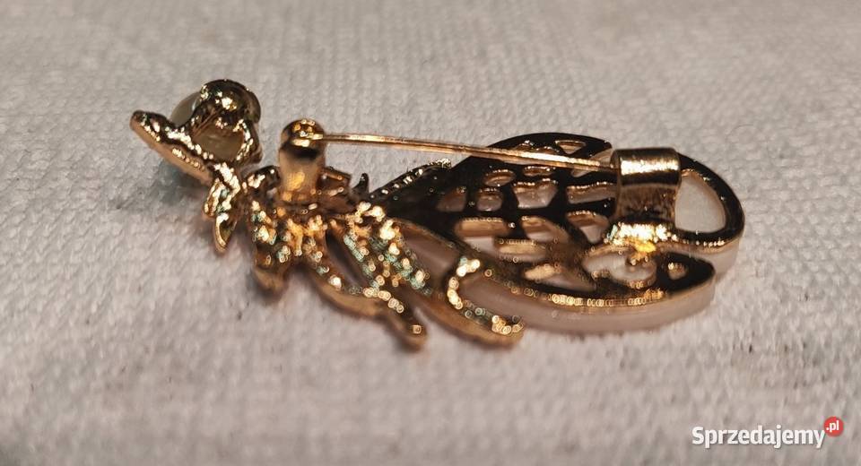 Broszka białe Piórko Piaseczno