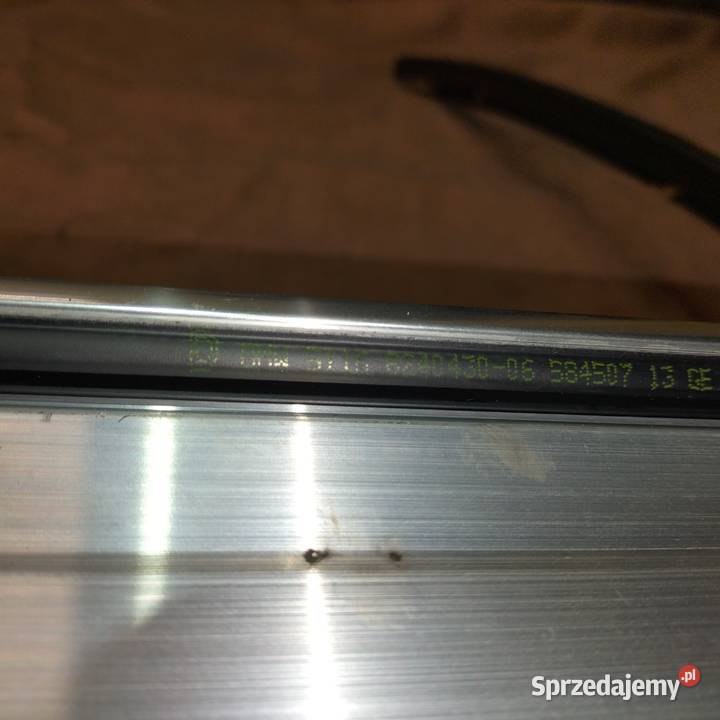 Mechanizm rolety tylnej lewej szyby BMW E65 NIE osobowe Poręba