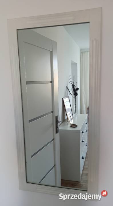 Lustro ścienne z białą drewnianą ramą 89x42 Radzyń Podlaski