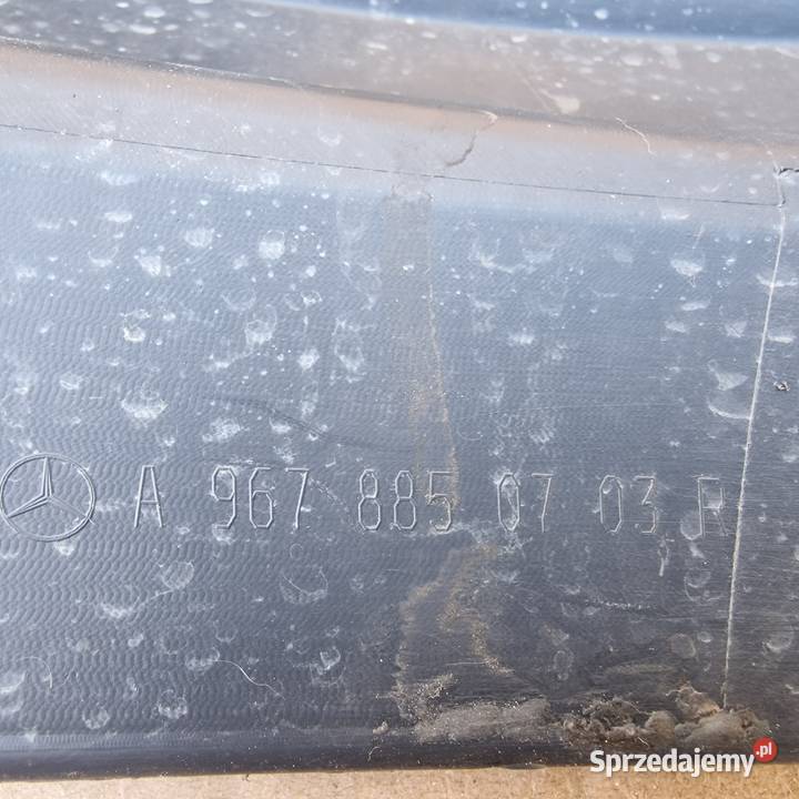 MERCEDES ATEGO OKULAR REFLEKTORA PRAWY ZDERZAK Bieleń