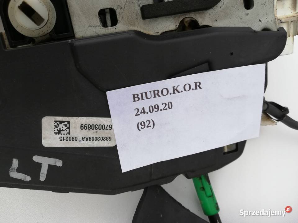 ZAMEK DRZWI LEWY TYŁ MASERATI GHIBLI 670030899 osobowe Nowy Tomyśl