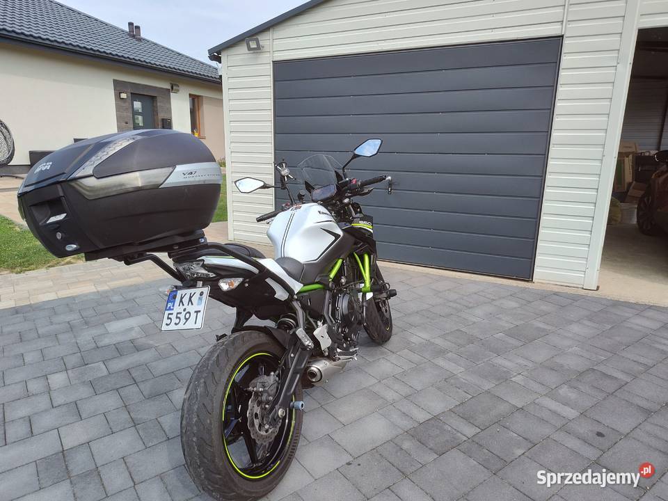 Kawasaki Z650 serwisowany ASO dużo dodatkow 40000km Korczyna