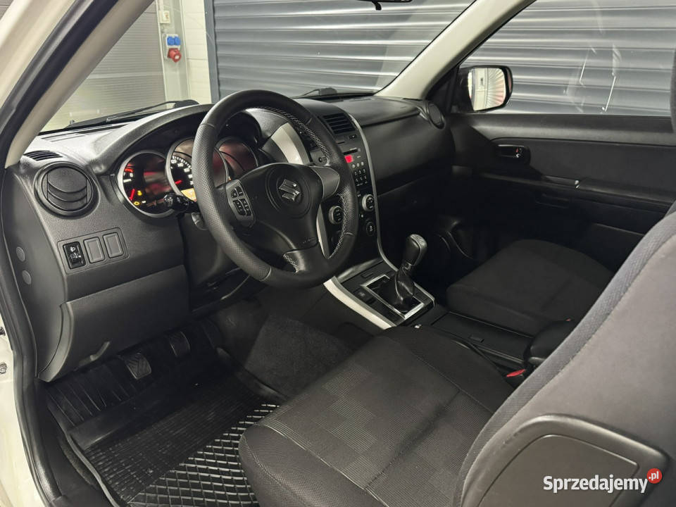 Suzuki Grand Vitara 2012 bezwypadkowa Chechło