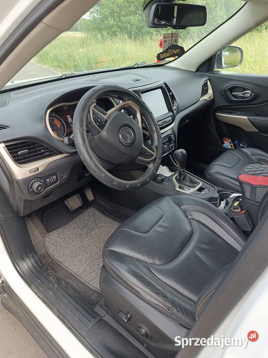 Jeep Cherokee 32 V6 4x4 Limited Automat Skóra