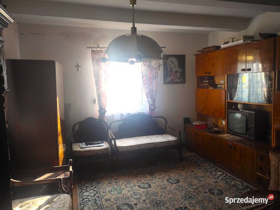 Sprzedam drewniany dom o pow 80 m2 Sieniawa pow 2200m2