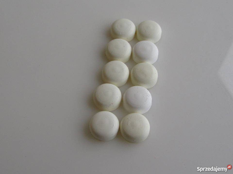 Kapturki plastikowe na wkręty do tablic Olecko