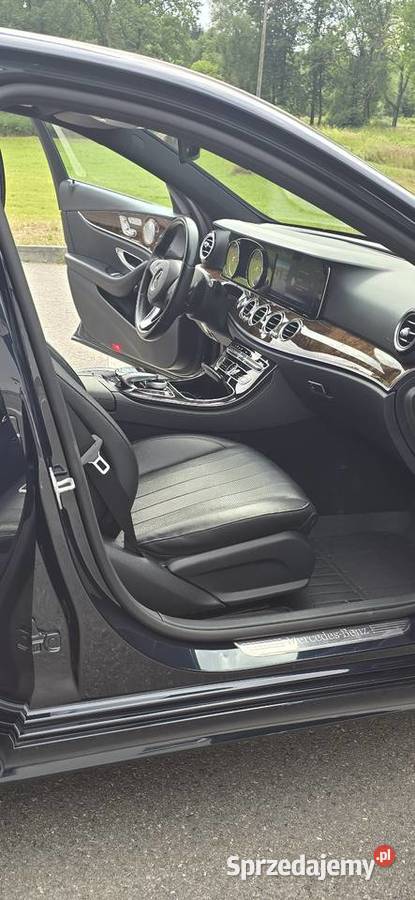 Mercedes E 300 4MATIC 2017 zielony Wadowice sprzedam