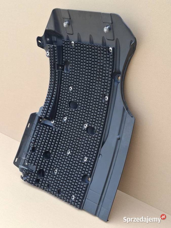 SCANIA R S BŁOTNIK PODKABINOWY NADKOLE PRZÓD ciężarowe Bieleń