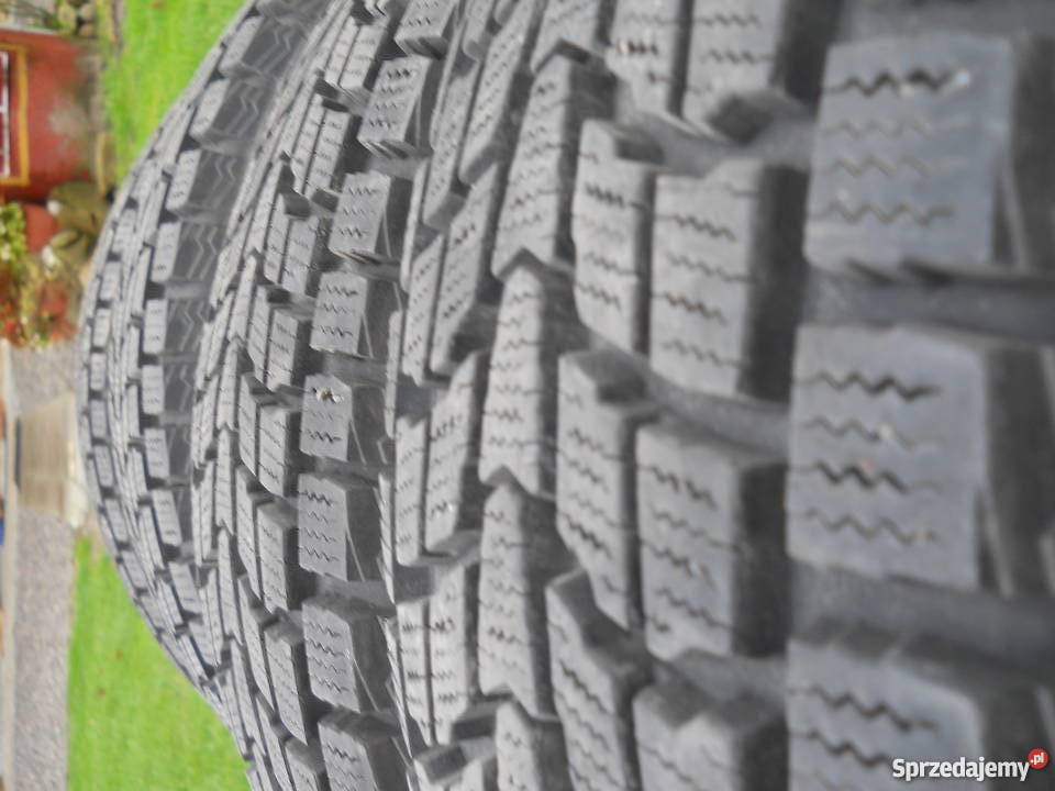 OPONY ZIMOWE 20570 R15 Części samochodowe Sędziszów Małopolski