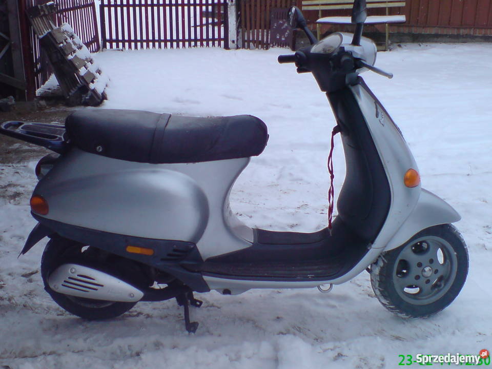 sprzedam kultowy włoski skuter 5KM Czarna