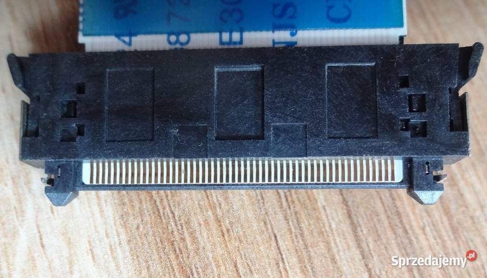 Taśma BN9617116L łączy płytę gł z TCONem w TV