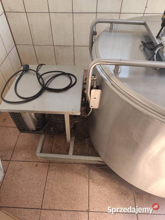 Sprzedam zbiornik na mleko 550 l Hodowla i gospodarstwo Piątek