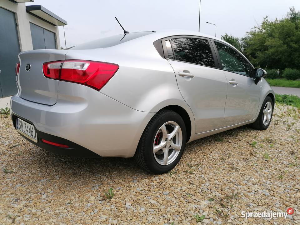 KIA RIO 2014 ZADBANA PIERWSZY WŁAŚCICIEL NOWOŚCI Rok produkcji 2014 Rio Mysłowice