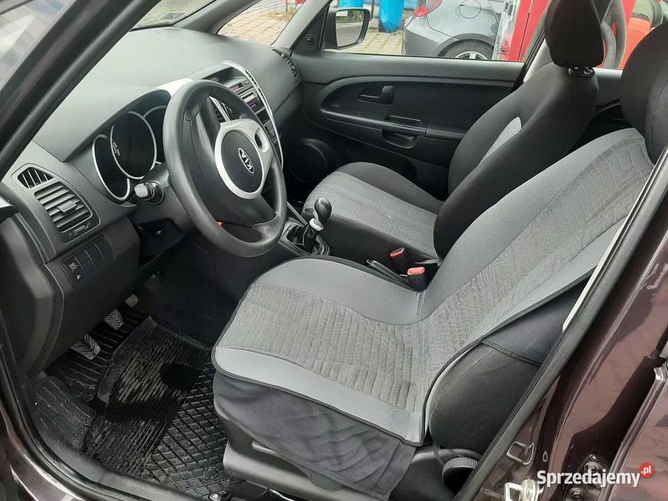 Kia Venga 14