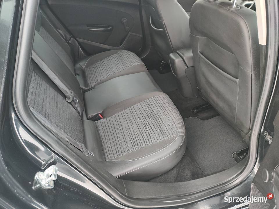 Opel Astra 2014 r manualna Smyków sprzedam