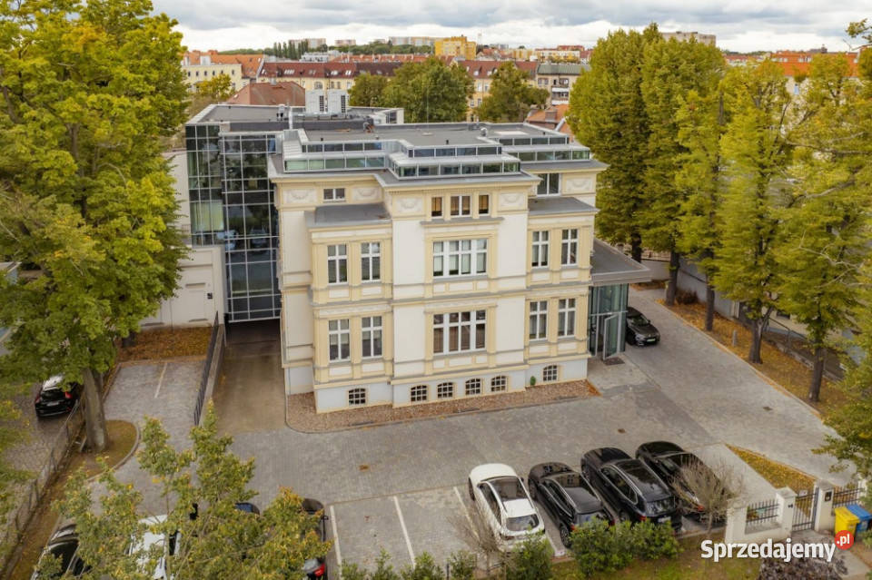 Nowoczesny biurowiec z parkingiem centrum zachodniopomorskie Szczecin
