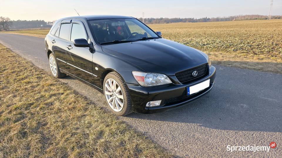 LEXUS IS200 Tulce
