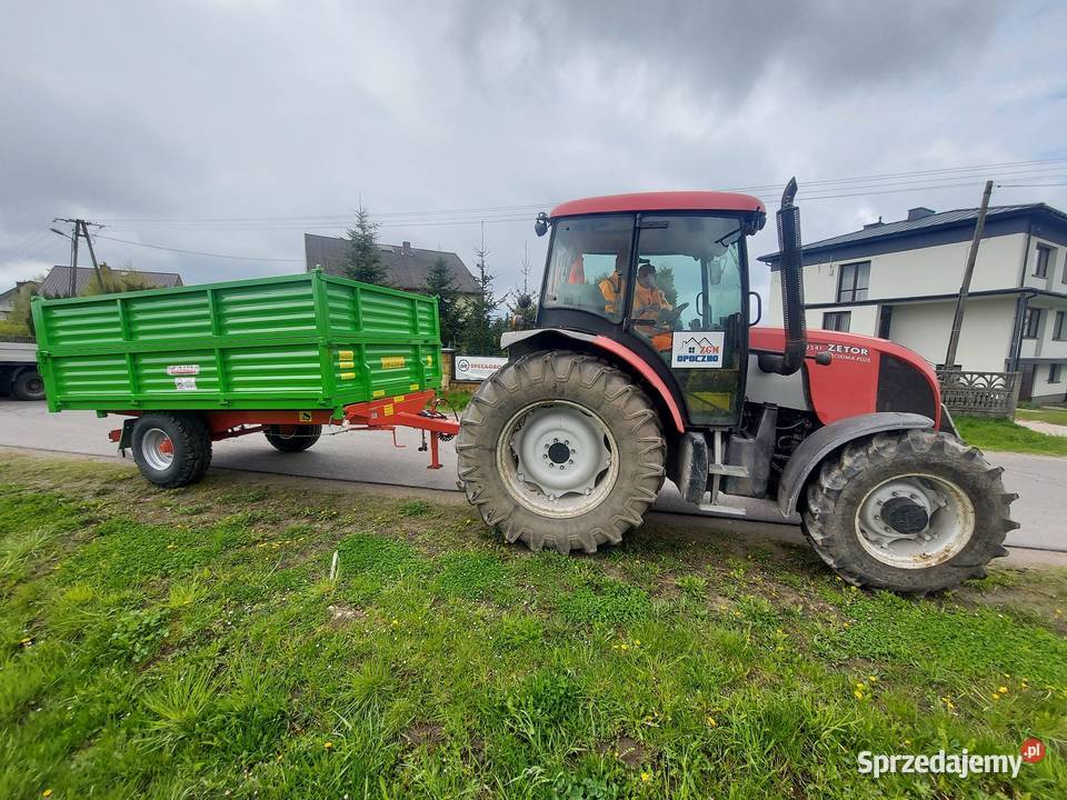 Przyczepa rolnicza wywrotka na 3strony Ładowność nieuszkodzony
