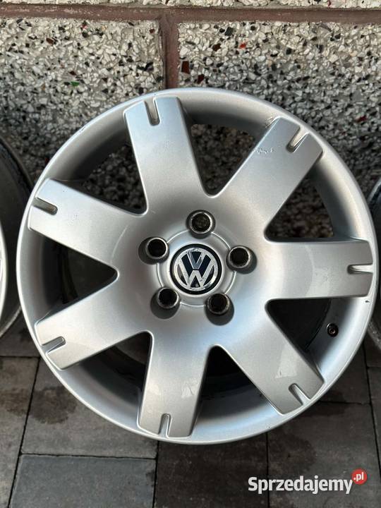Felgi aluminiowe 5x112 16 7J ET 37 Harta