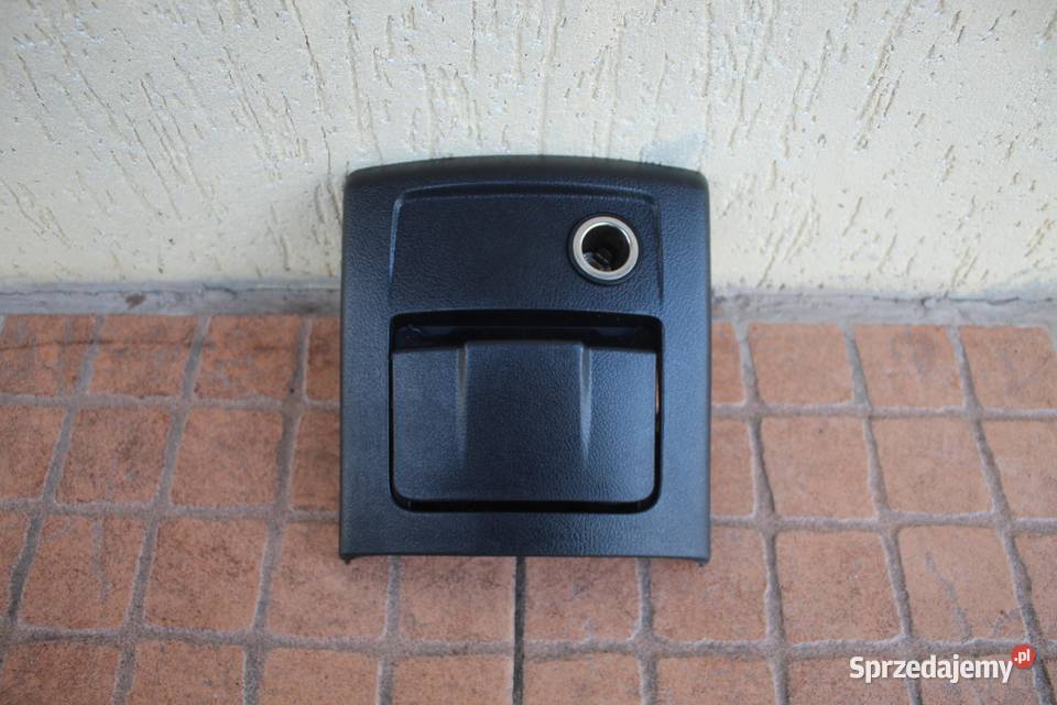 POPIELNICZKA TYŁ FORD MONDEO MK4 7S71A045A12