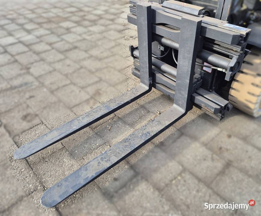 Pozycjoner wideł z funkcją ścisku 3500 3A ścisk Osprzęt roboczy śląskie