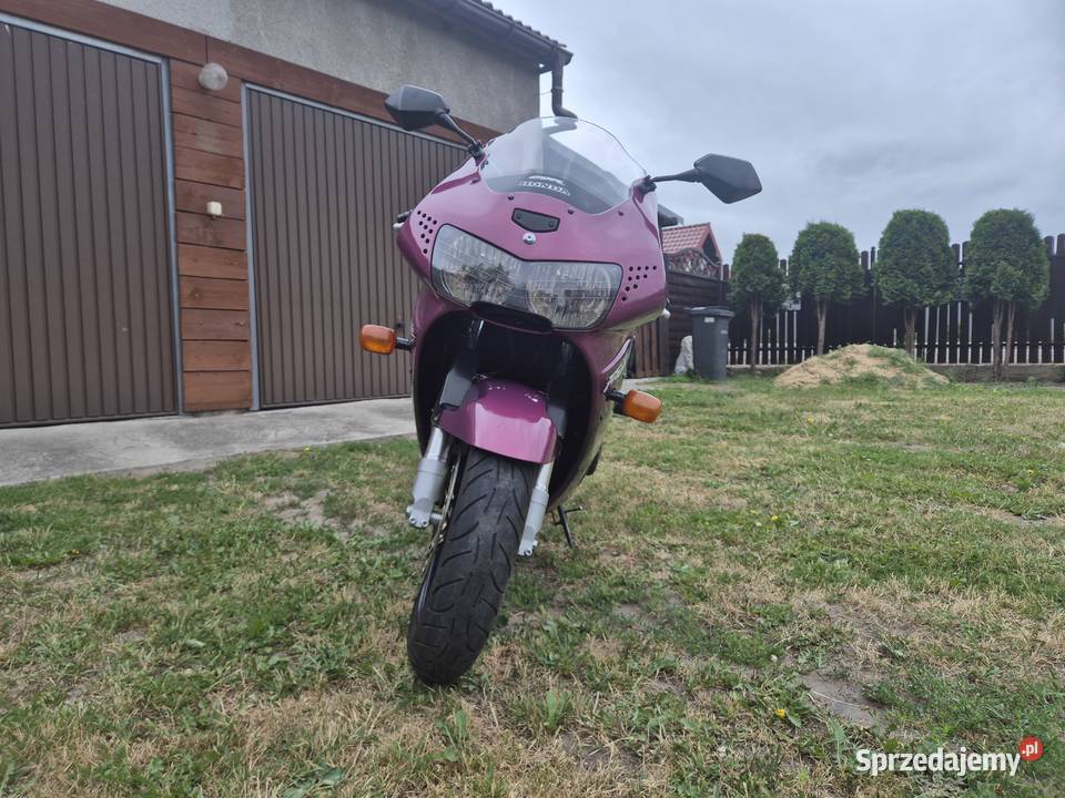 Honda CBR 900rr sc33 1998 Morzyczyn