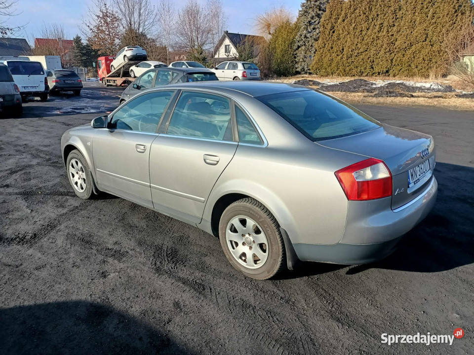 Audi A4 Limousine Audi A4 19TDI 130 03r B6 srebrny Tarnów sprzedam
