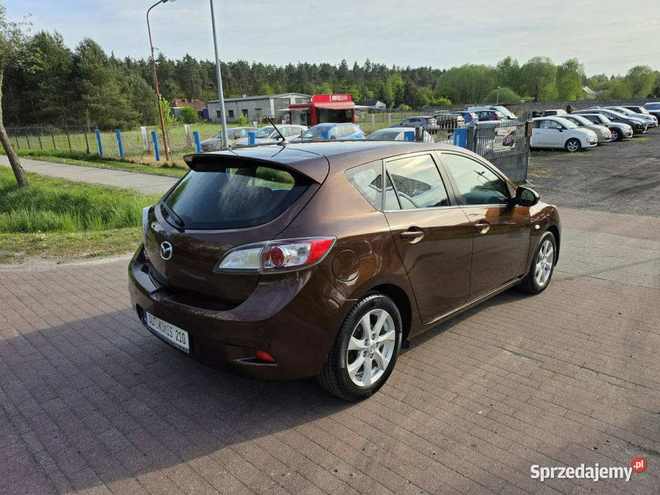 Mazda 3 Mazda 3 16 benzynka z niskim przebiegiem Hatchback Cielcza