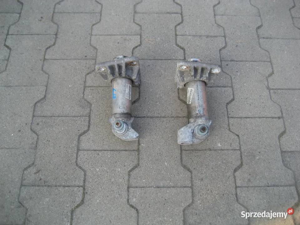 audi a4 b6 0205r małysz mocowanie zderzaka kły Pozostałe