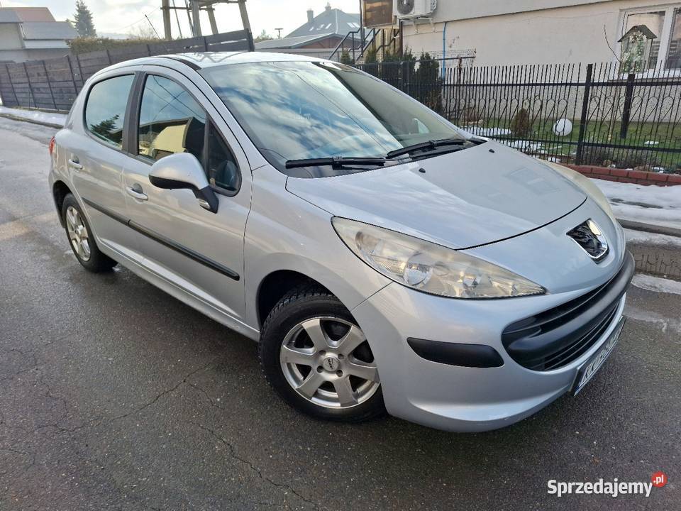 Peugeot 207 14 benzynaklimatyzacjaelektrszyby Hatchback Dębica