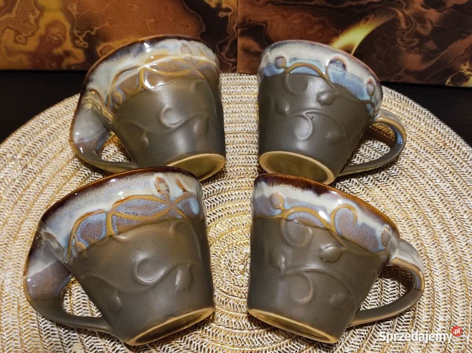 Unikatowy komplet kawowy falowany filiżanki ze Poznań