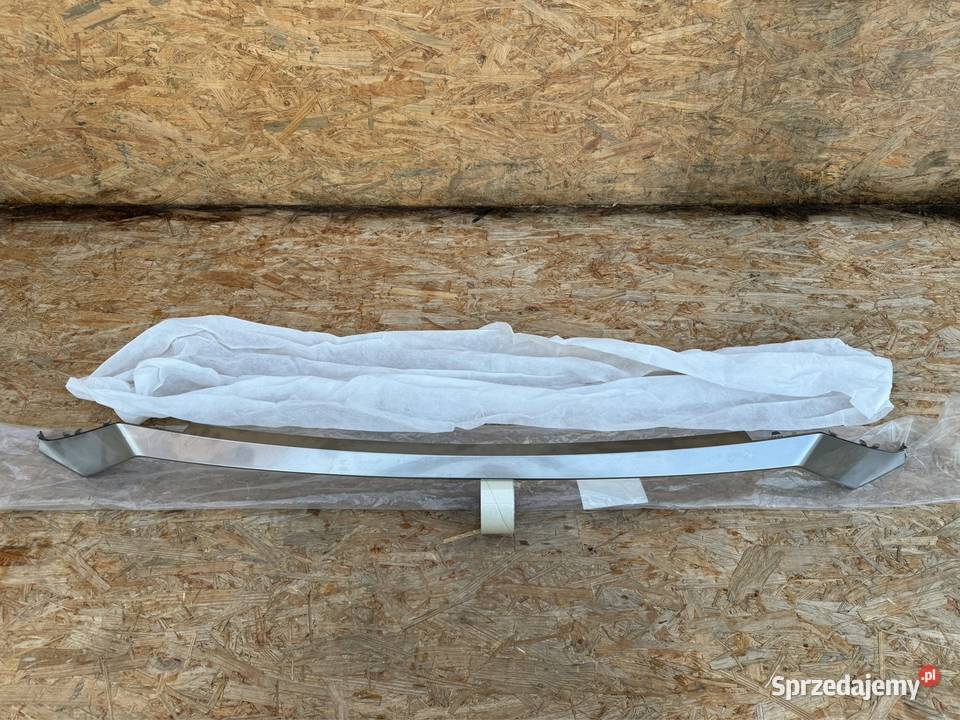 Listwa chrom zderzaka przód środkowy hyundai