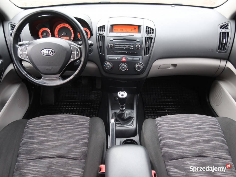 Kia Ceed 14 CVVT relingi dachowe Katowice