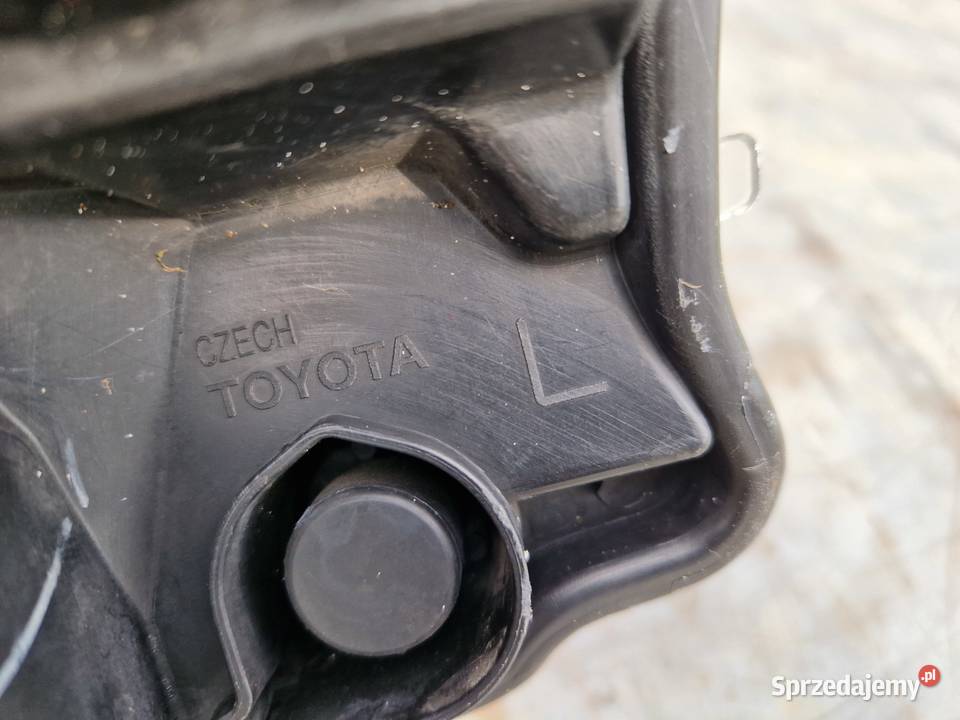 Toyota Yaris III lift soczewka LED ORG KPL EU Oświetlenie Mielec