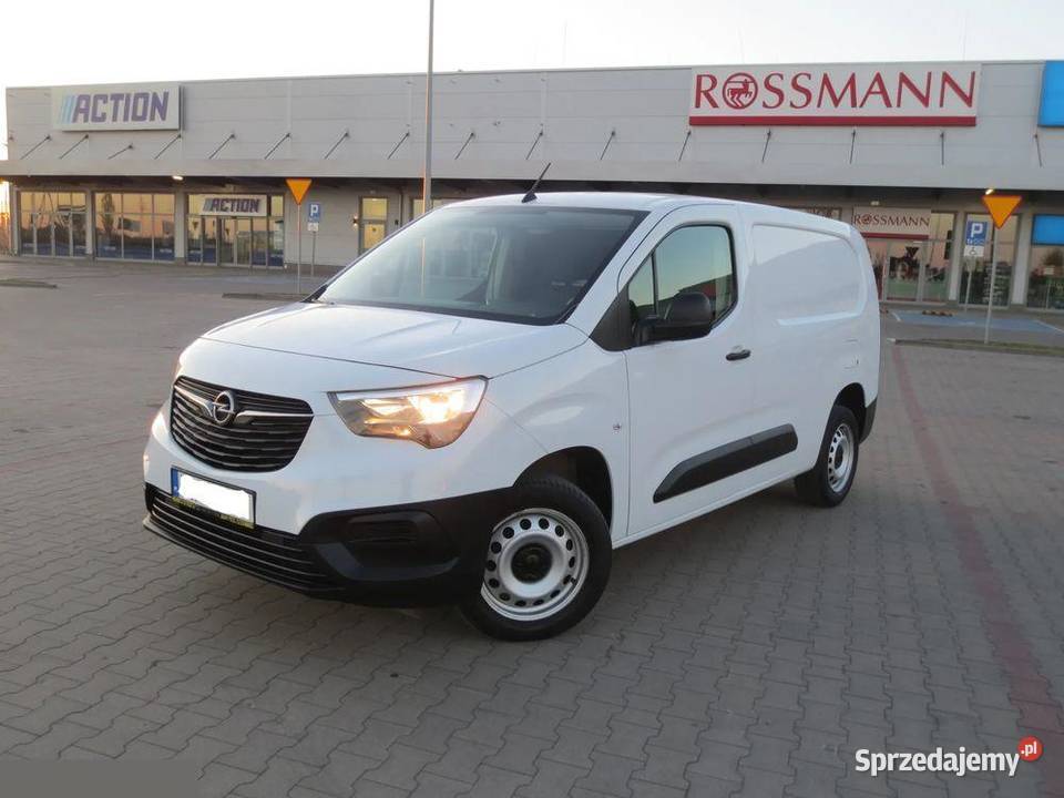 Opel COMBO 15d 102 2023r L2 SALON POLSKA Rok produkcji 2023