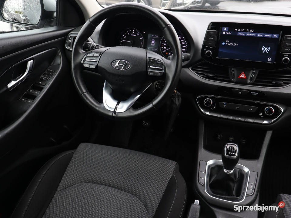 Hyundai i30 10 TGDI srebrny Bielany Wrocławskie sprzedam