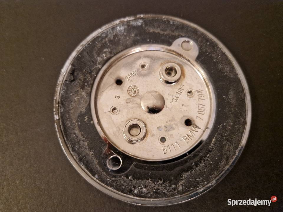 Znaczek emblemat na tylną klape Bmw 82mm