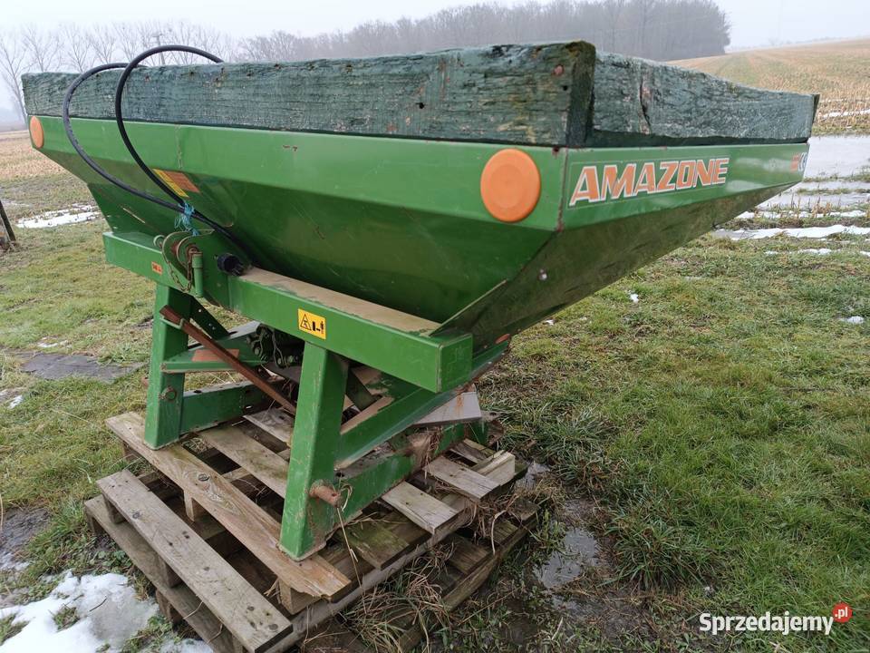 rozsiewacz nawozu Amazone ZAX902 kuhn kverneland wielkopolskie Borzęciczki