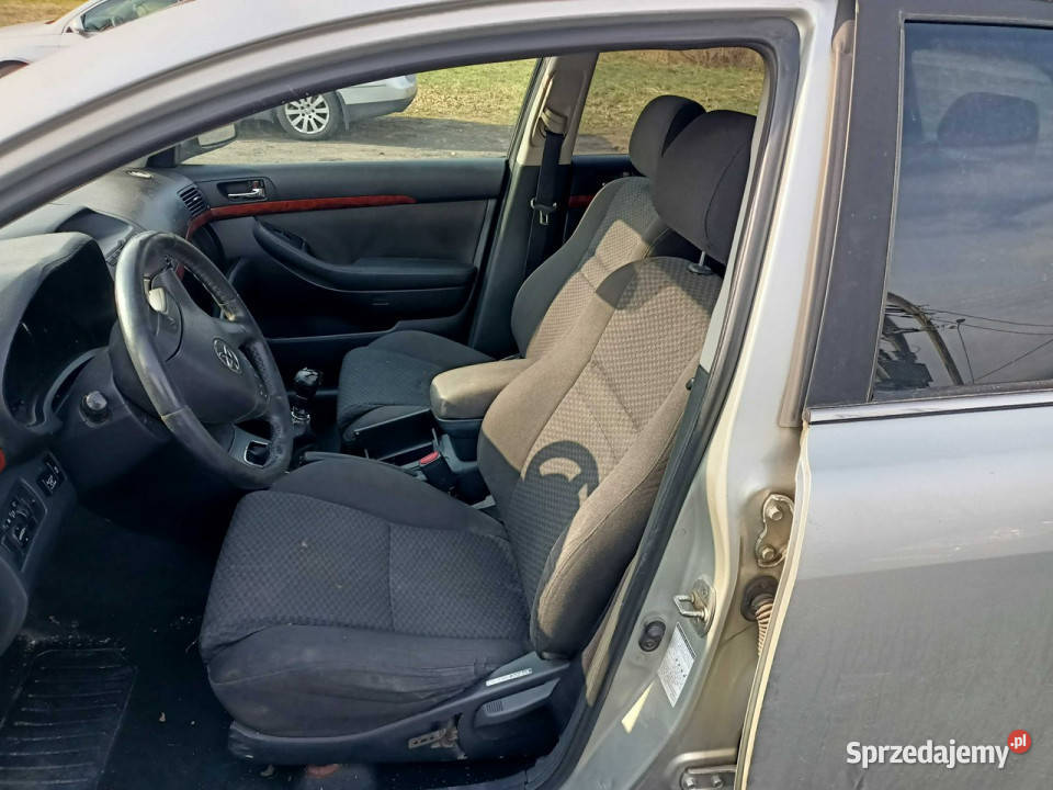 Toyota Avensis Toyota Avensis 18LPG 04r II Kombi Tarnów sprzedam
