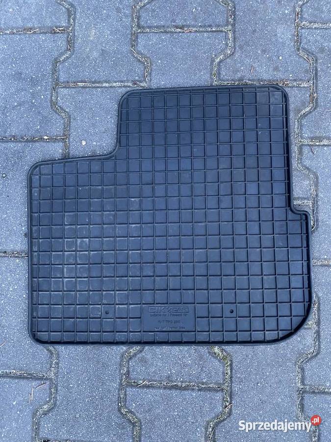 Tanio sprzedam tylne oryginalne dywaniki Fiat małopolskie Kraków